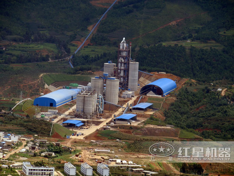 海綿鐵生產(chǎn)現(xiàn)場 海綿鐵生產(chǎn)現(xiàn)場