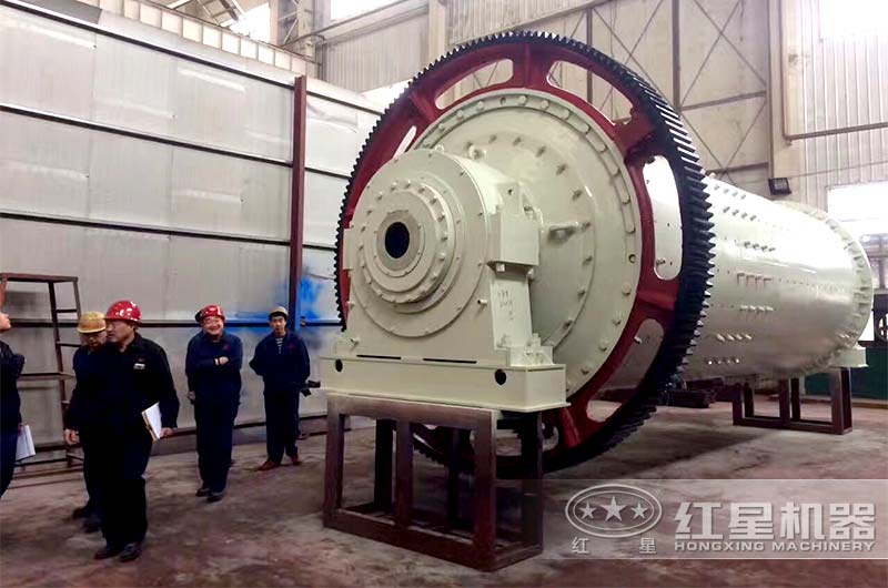 大型磨石頭球磨機參觀 大型磨石頭球磨機參觀