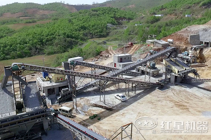 南陽生產(chǎn)現(xiàn)場(chǎng)，根據(jù)產(chǎn)量搭配生產(chǎn)線設(shè)備